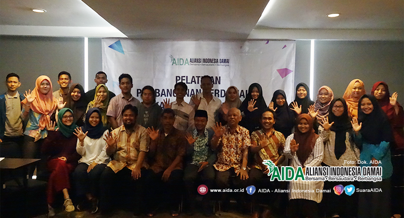Pelatihan Pembangunan Perdamaian di Kalangan Mahasiswa yang diselenggarakan Aliansi Indonesia Damai (AIDA)