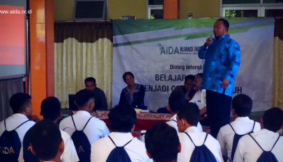 Dialog Interaktif bertema Belajar Bersama Menjadi Generasi Tangguh di SMAN 1 Singosari