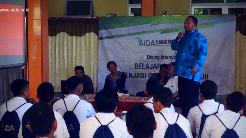 Dialog Interaktif bertema Belajar Bersama Menjadi Generasi Tangguh di SMAN 1 Singosari