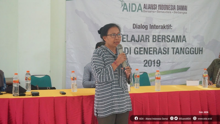 Pantang Menyerah Membesarkan Anak