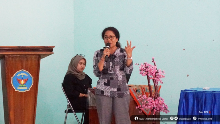 Penyintas Bom Bali Menjadi Ibu Sekaligus Bapak