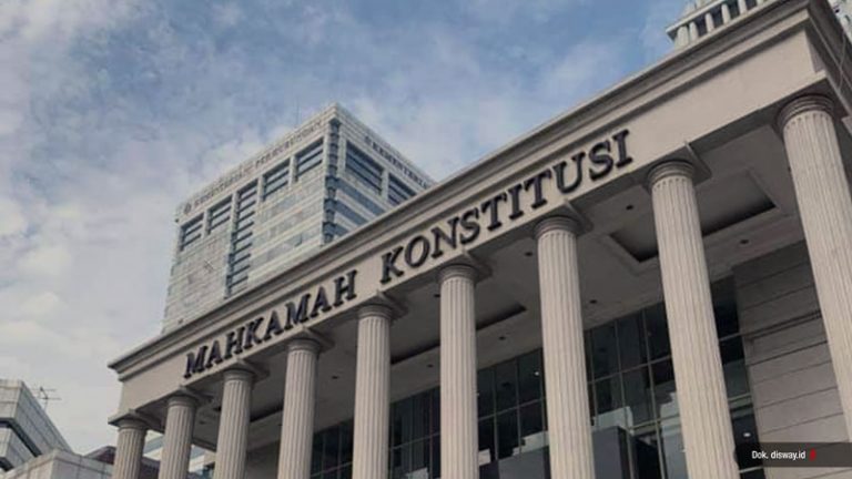 Menanti Putusan Uji Materi Aturan Kompensasi