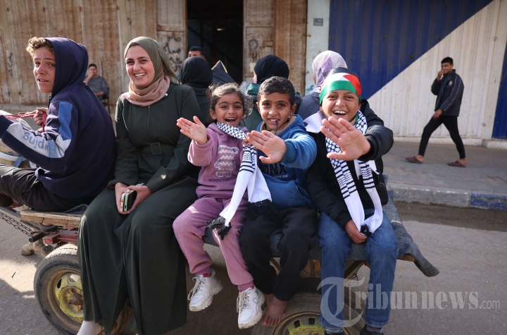 Warga di Gaza dan Israil menyambut baik gencatan senjata